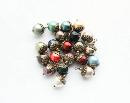 Acorn Necklace (23 Pearl Colors) | Nature Charms