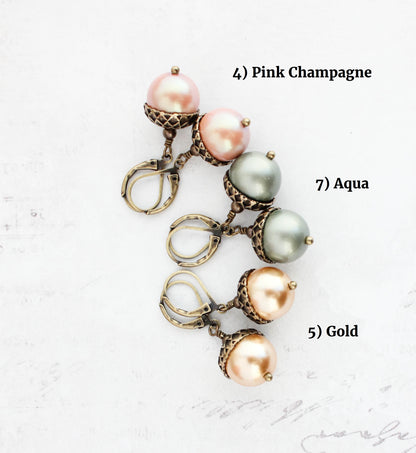 Pearl Acorn Necklace (23 Pearl Colors)
