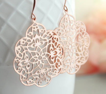 Lacy Filigree Earrings - Rose Gold