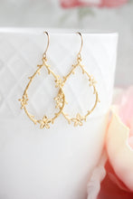 Load image into Gallery viewer, Twig and Flower Earrings - Matte Silver Rhodium
