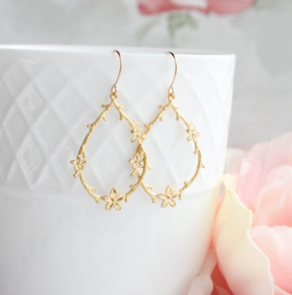 Twig and Flower Earrings - Matte Gold