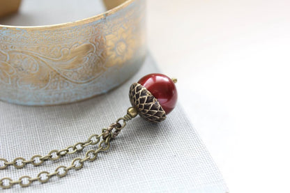 Pearl Acorn Necklace (23 Pearl Colors)