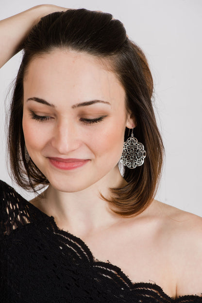 Lacy Filigree Earrings - Gold