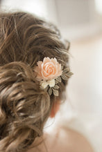 Load image into Gallery viewer, Floral Hair Comb | Blush Peach Pink