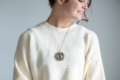 Cat locket necklace | Photo Locket