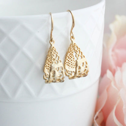 Lace Loop Filigree Earrings | Romantic Style