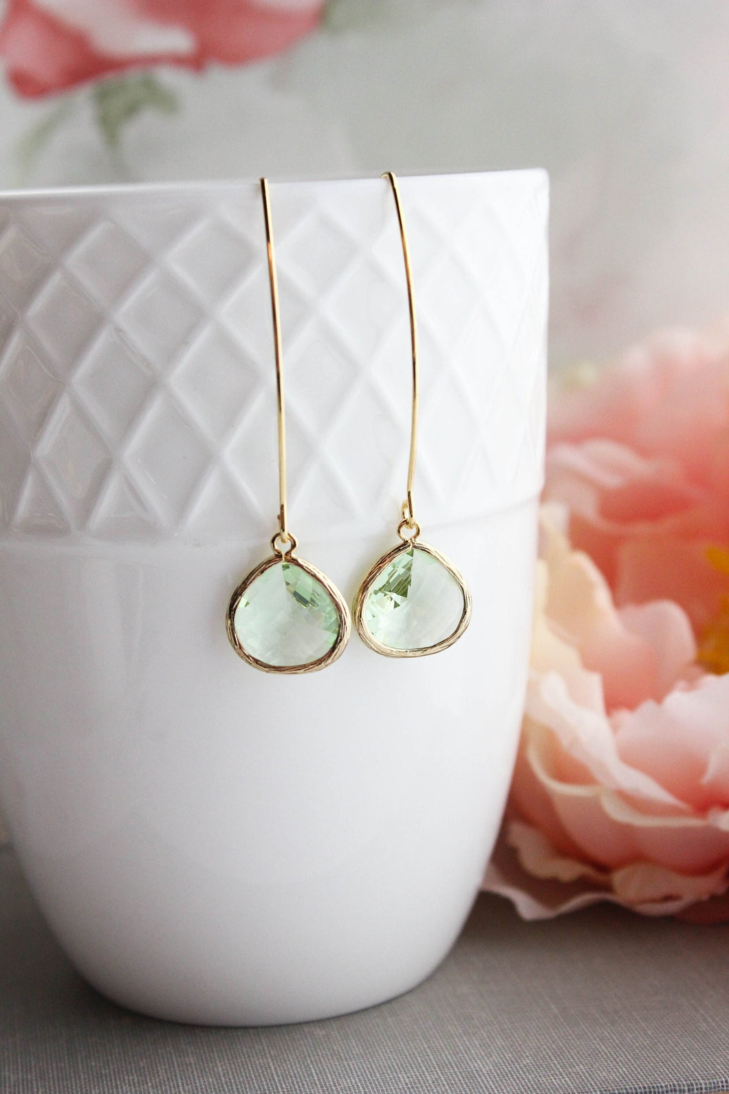 Spring Green Glass Earrings | Crysolite Green