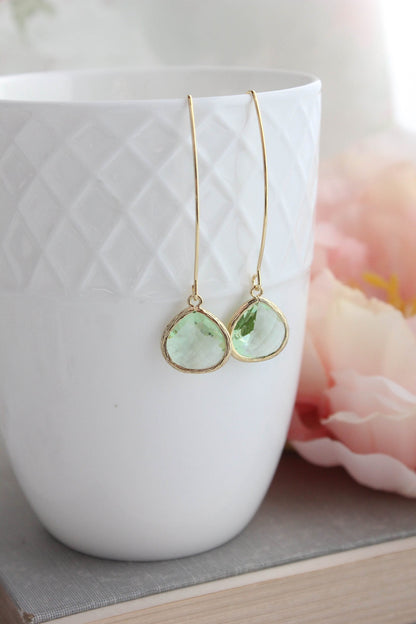 Spring Green Glass Earrings | Crysolite Green