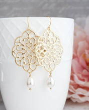 Load image into Gallery viewer, Rose Gold Filigree Earrings (14 Pearl Colors)