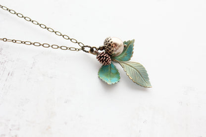 Nature Charm Necklace - Verdigris (20 Pearl Colors)