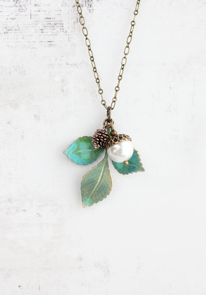 Nature Charm Necklace - Verdigris (20 Pearl Colors)
