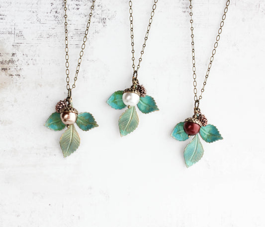 Nature Charm Necklace - Verdigris (20 Pearl Colors)