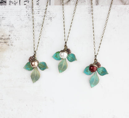 Nature Charm Necklace - Verdigris (20 Pearl Colors)
