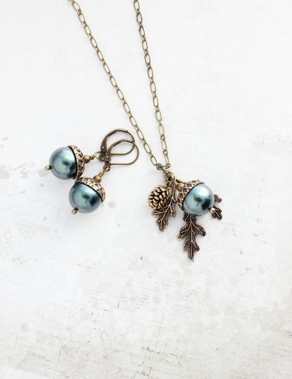 Acorn Necklace (23 Pearl Colors) | Nature Charms