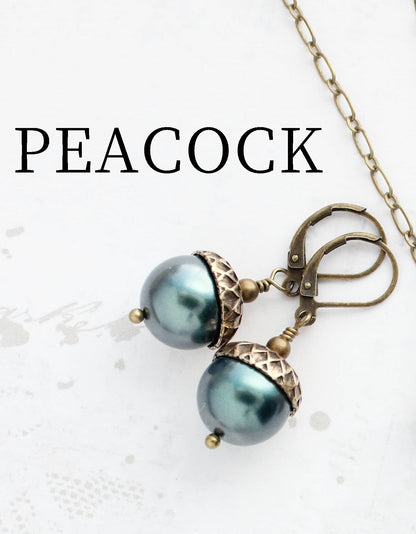 Nature Charm Necklace - Verdigris (20 Pearl Colors)