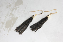Load image into Gallery viewer, Black Chain Tassle Earrings