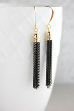 Load image into Gallery viewer, Black Chain Tassle Earrings