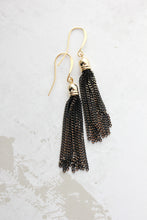 Load image into Gallery viewer, Black Chain Tassle Earrings