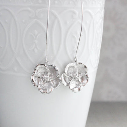 Dogwood Flower Earrings - Gold