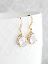 Load image into Gallery viewer, Crystal Drop Earrings - Rose Gold