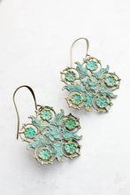 Load image into Gallery viewer, Floral Filigree Earrings