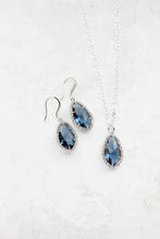 Load image into Gallery viewer, Navy Blue Glass Jewel Set