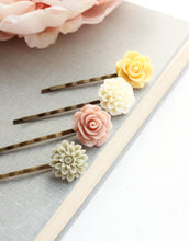 Load image into Gallery viewer, Flower Bobby Pins - BP1020