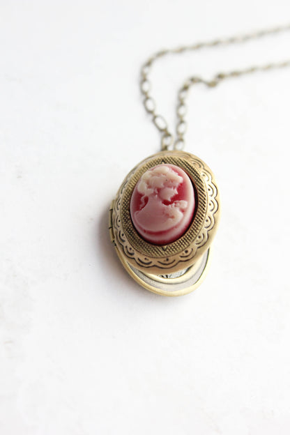 Lady Cameo Locket - Deep Red