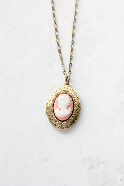 Lady Cameo Locket - Pink