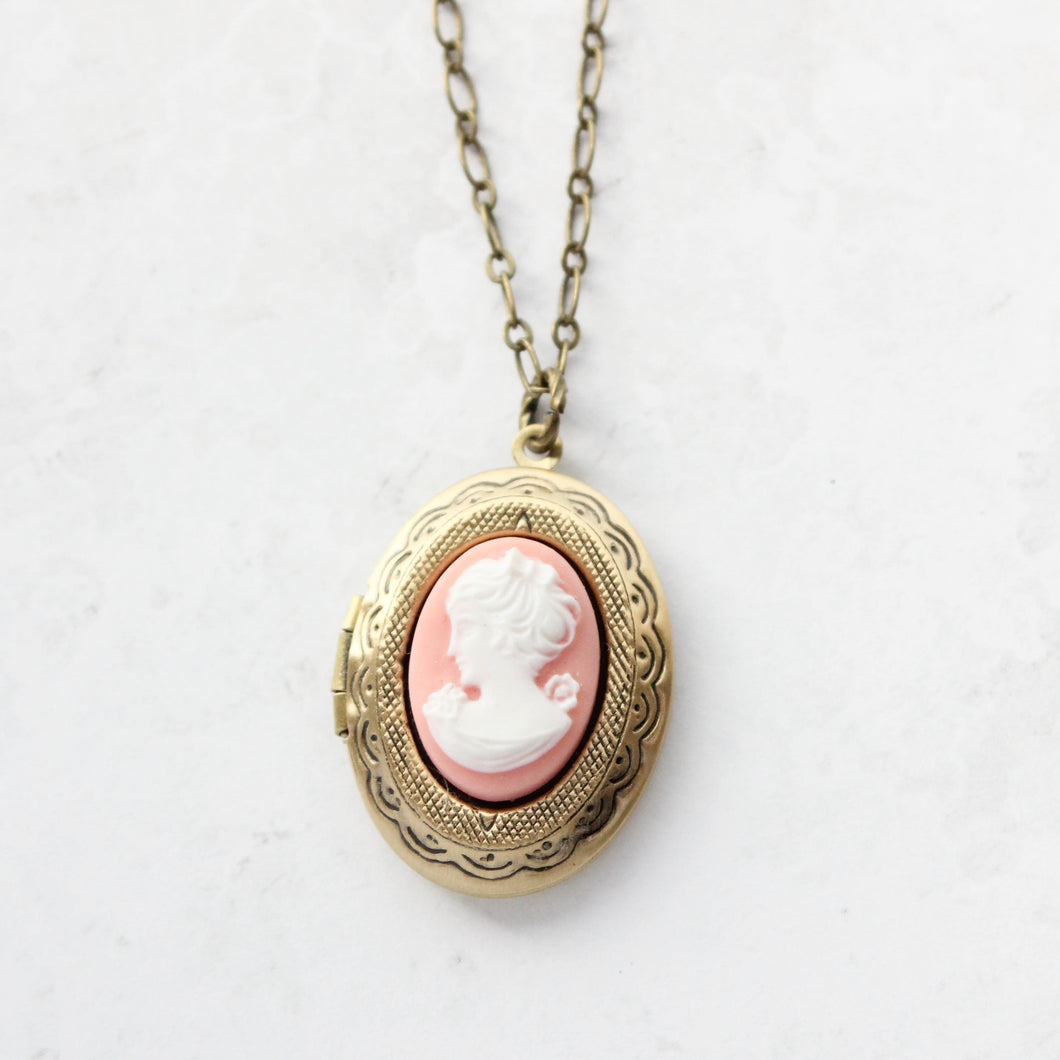 Lady Cameo Locket - Pink