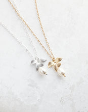 Load image into Gallery viewer, Bridemaids Jewelry - Orchid Pendant