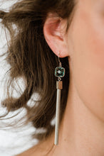 Load image into Gallery viewer, Blue and Cream Chain Tassle Earrings