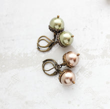 Load image into Gallery viewer, Acorn Necklace - Copper Pearl