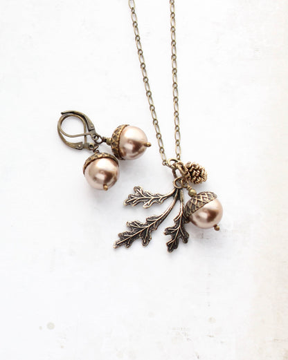 Acorn Necklace (23 Pearl Colors) | Nature Charms
