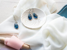 Load image into Gallery viewer, Navy Blue Glass Jewel Set