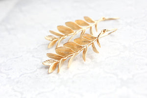 Leafy Branch Earrings - Matte Gold