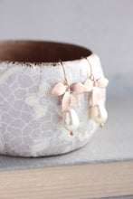 Load image into Gallery viewer, Rose Gold Orchids - Pearl Drop