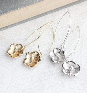 Dogwood Flower Earrings - Gold
