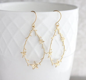 Twig and Flower Earrings - Matte Gold