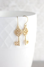Load image into Gallery viewer, Gold Key Earrings