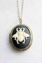 Load image into Gallery viewer, Big Bee Cameo Locket