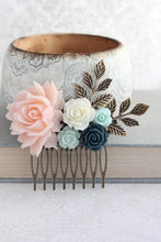 Load image into Gallery viewer, Blush Pink Rose Comb C1012