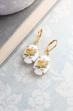 Load image into Gallery viewer, Yellow Rose Earrings - Glass Cameo