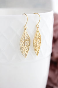 Filigree Leaf Earrings - Gold