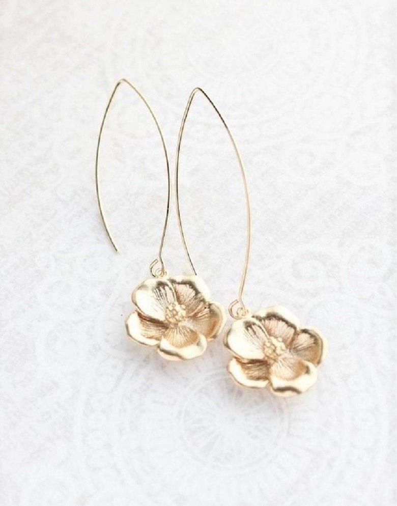 Dogwood Flower Earrings - Gold