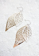 Load image into Gallery viewer, Double Leaf Filigree Earrings