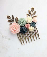 Load image into Gallery viewer, Floral Bridal Comb - C1045