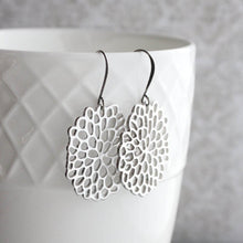 Load image into Gallery viewer, Gold Abstract Mum Earrings