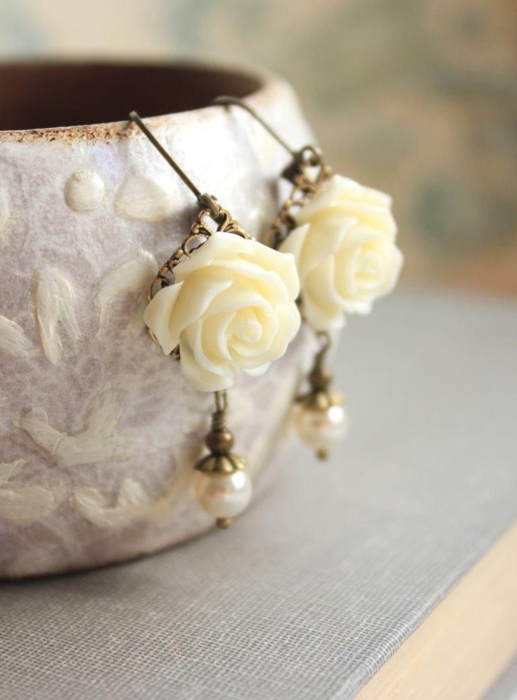 Ivory Cream Rose Earrings
