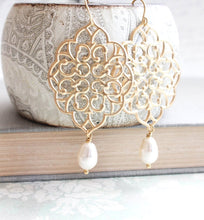 Load image into Gallery viewer, Gold Filigree Earrings (14 Pearl Colors)